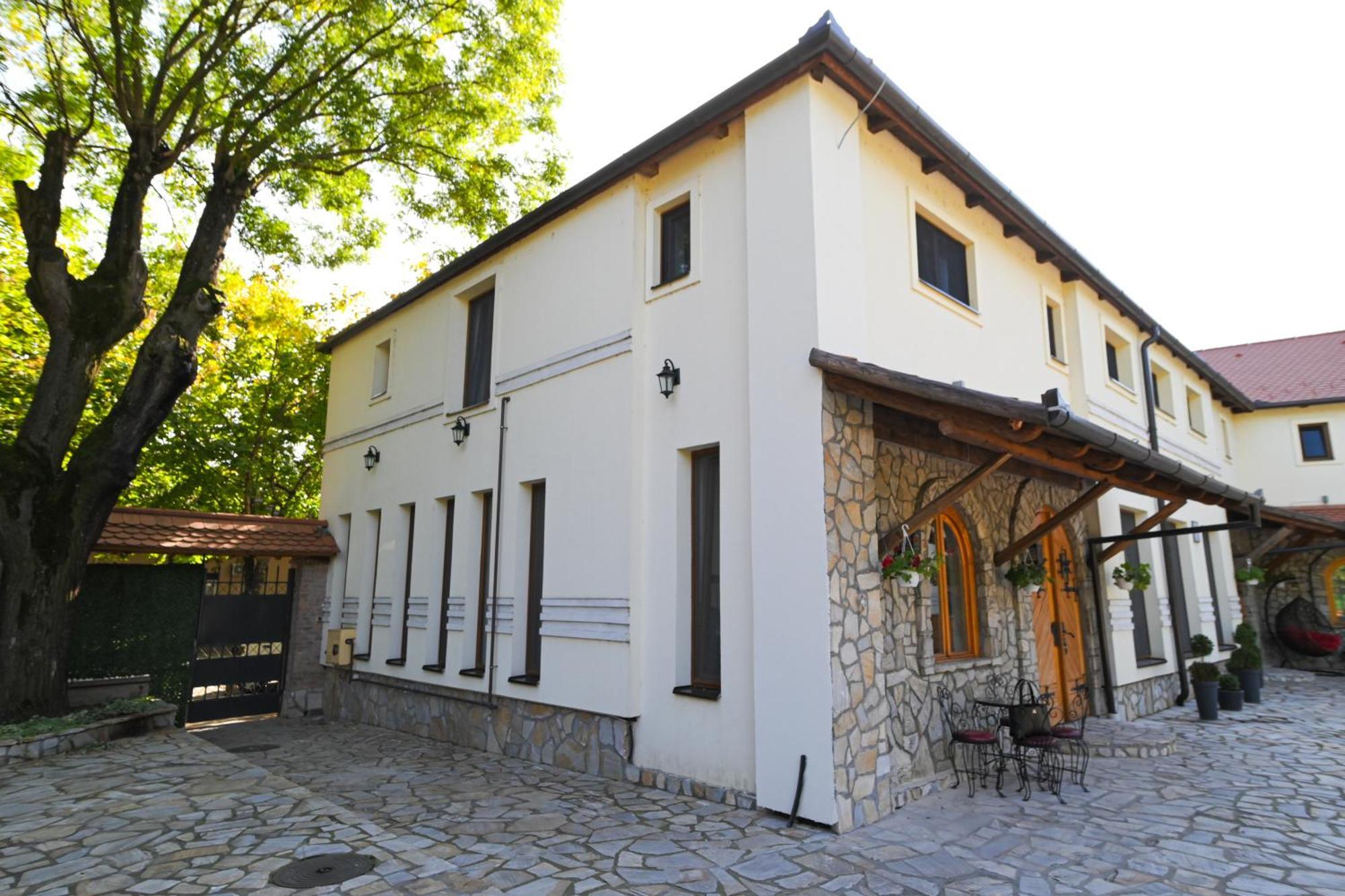 Twenty Park Aparthotel Kikinda Exterior foto